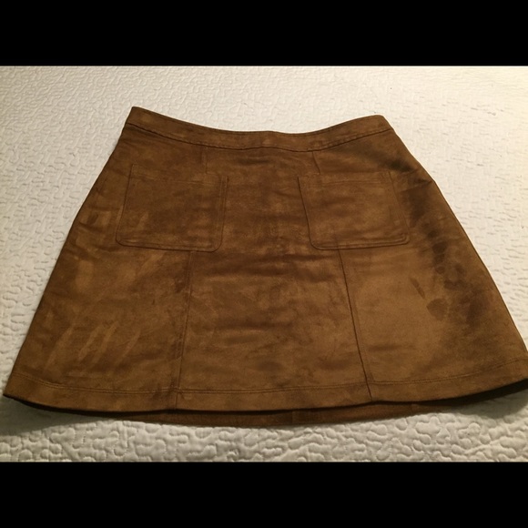 Old Navy Dresses & Skirts - Old Navy suede mini skirt